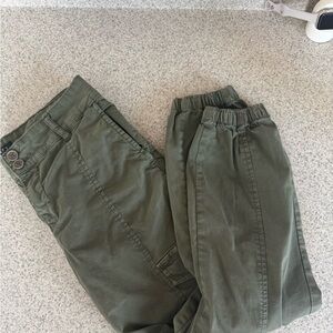 Sanctuary Women's Olive Cropped Pants